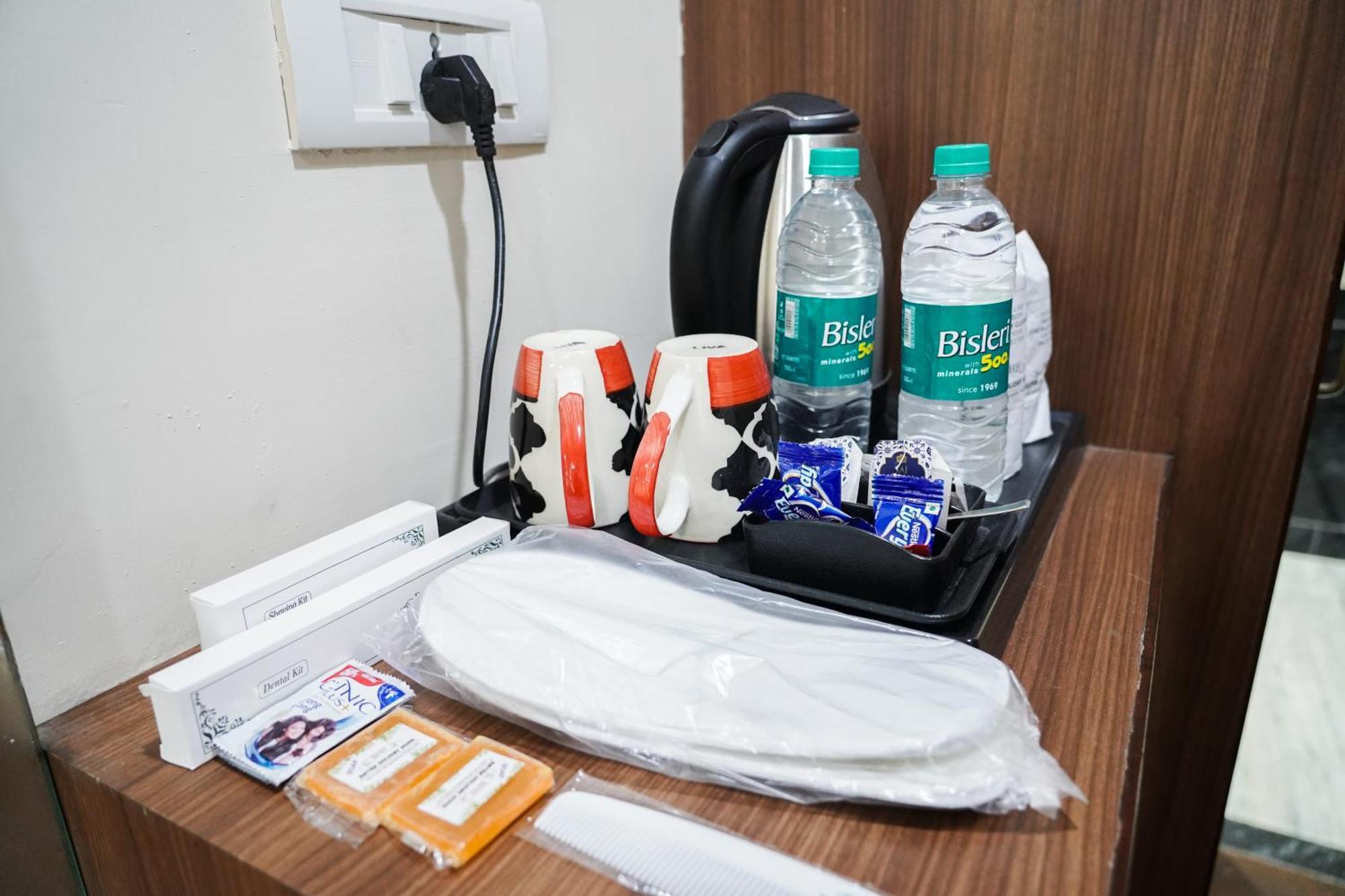 Hotel Batra Home Nizamuddin New Delhi Exteriör bild